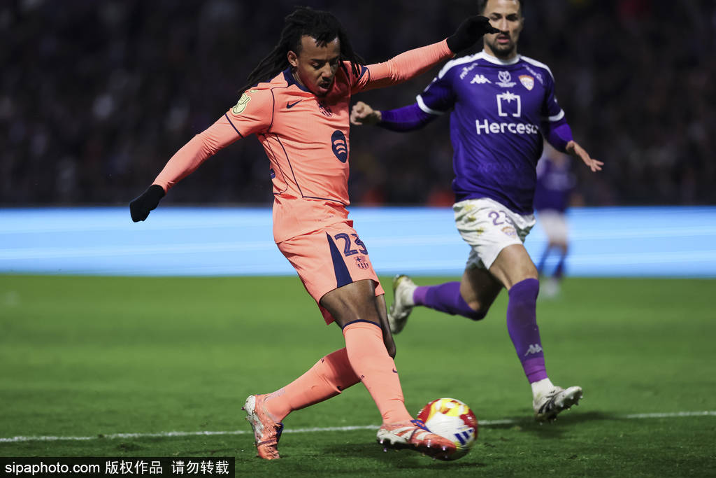 BET365体育热点资讯 - 国王杯-拉什福德破门+丢单刀 克里斯滕森建功巴萨2-0晋级